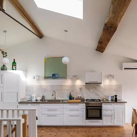 Petit Est - Eco Cottage In Large Private Garden Near Saint-Emilion Blasimon Exterior photo