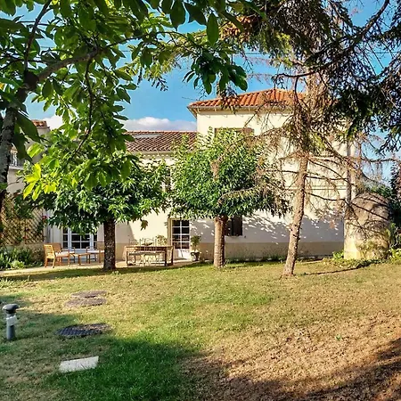 Petit Est - Eco Cottage In Large Private Garden Near Saint-Emilion Blasimon Exterior photo