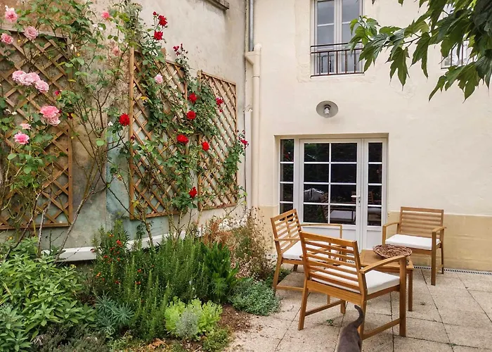 Petit Est - Eco Cottage In Large Private Garden Near Saint-Emilion