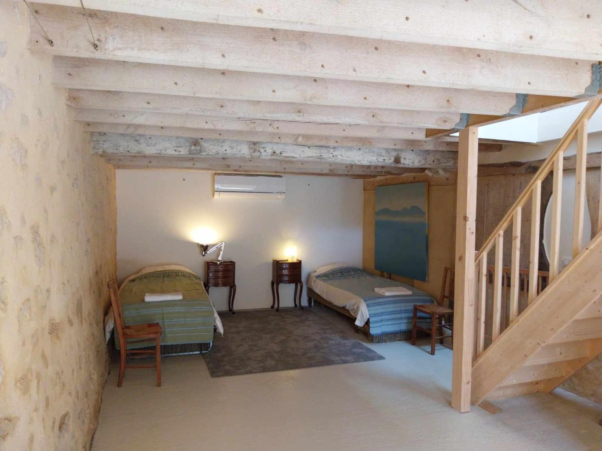 Petit Est - Eco In Large Private Garden Near Saint-emilion Holiday home Blasimon