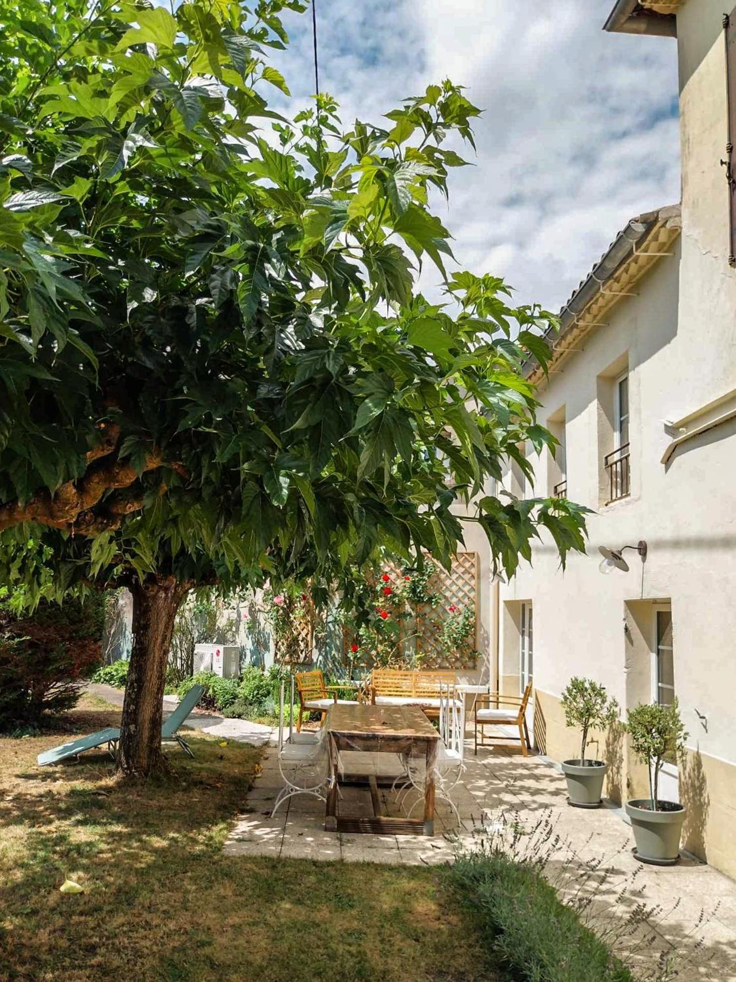 Petit Est - Eco In Large Private Garden Near Saint-emilion Blasimon